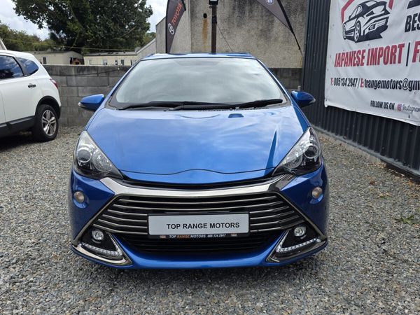 Toyota Aqua Hatchback, Petrol Hybrid, 2015, Blue