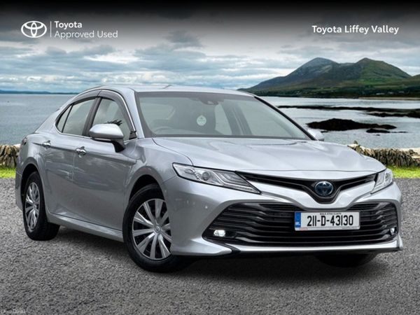 Toyota Camry Saloon, Petrol Hybrid, 2021, Silver