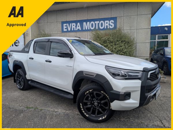 Toyota Hilux Pick Up, Diesel, 2024, White