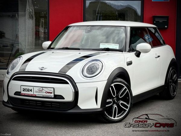 Mini Cooper Hatchback, Petrol, 2024, White
