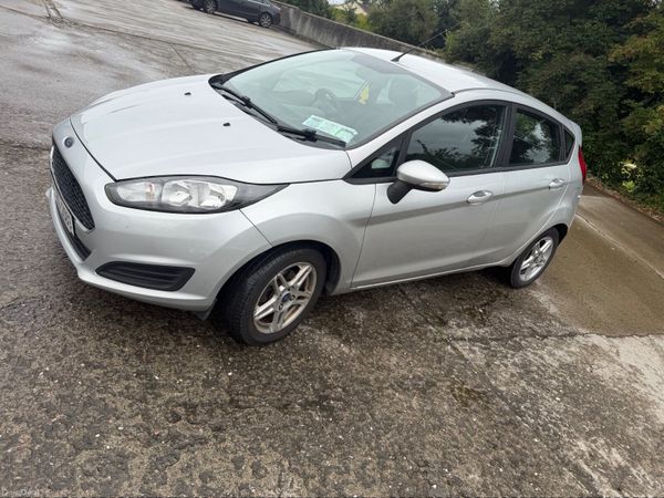 Ford Fiesta Hatchback, Diesel, 2013, Silver