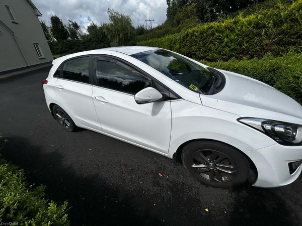 Hyundai i30 Hatchback, Diesel, 2016, White