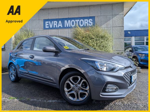 Hyundai i20 Hatchback, Petrol, 2020, Grey