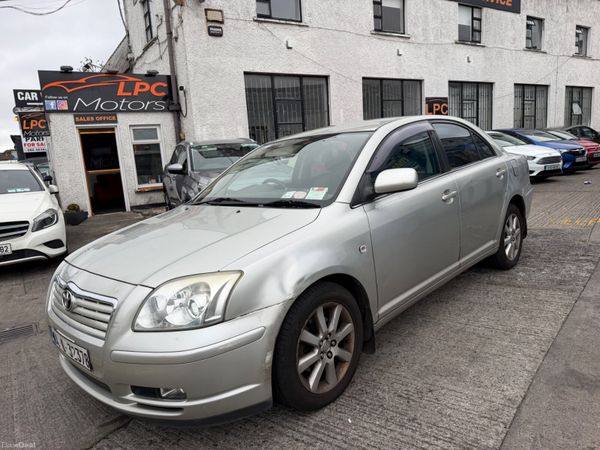 Toyota Avensis Saloon, Petrol, 2004, Silver