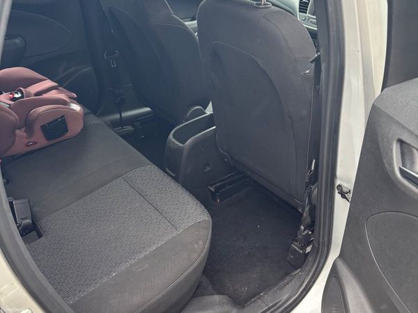 Vauxhall Crossland X Hatchback, Diesel, 2018, Silver