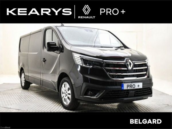Renault Trafic MPV, Diesel, 2022, Black