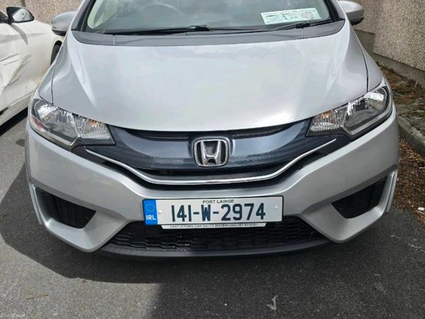 Honda Fit Hatchback, Petrol, 2014, Silver