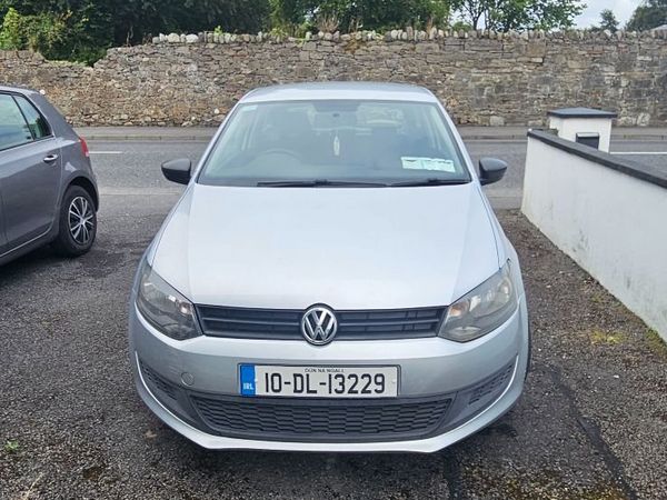 Volkswagen Polo Hatchback, Petrol, 2010, Silver