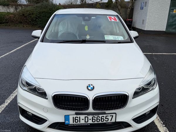BMW 2-Series Hatchback, Petrol, 2016, White