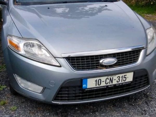 Ford Mondeo Saloon, Petrol, 2010, Silver