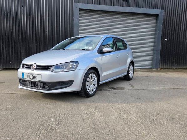 Volkswagen Polo Hatchback, Petrol, 2011, Silver