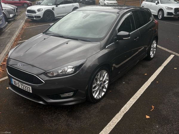 Ford Focus Hatchback, Petrol, 2016, Grey