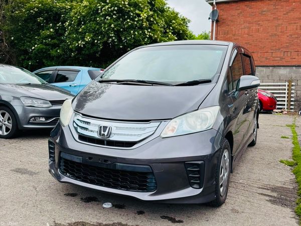 Honda Freed MPV, Petrol Hybrid, 2013, Grey