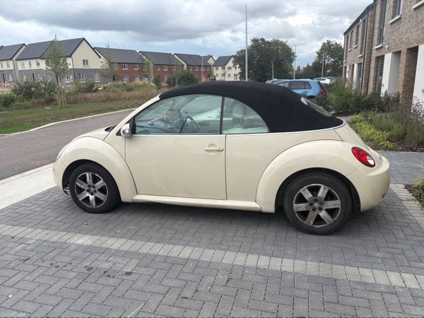 Volkswagen Beetle Convertible, Petrol, 2007, Beige