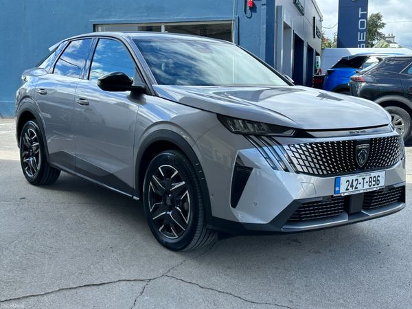Peugeot 3008 MPV, Petrol Hybrid, 2024, Grey