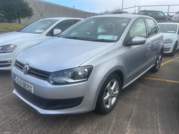 Volkswagen Polo Hatchback, Petrol, 2012, Silver