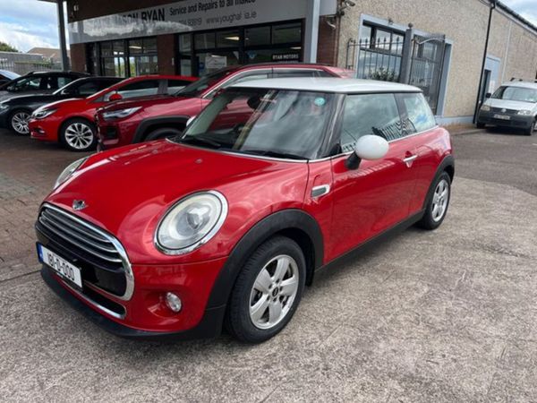 Mini Cooper Hatchback, Petrol, 2018, Red