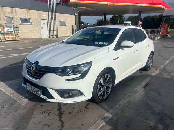 Renault Megane Hatchback, Petrol, 2017, White