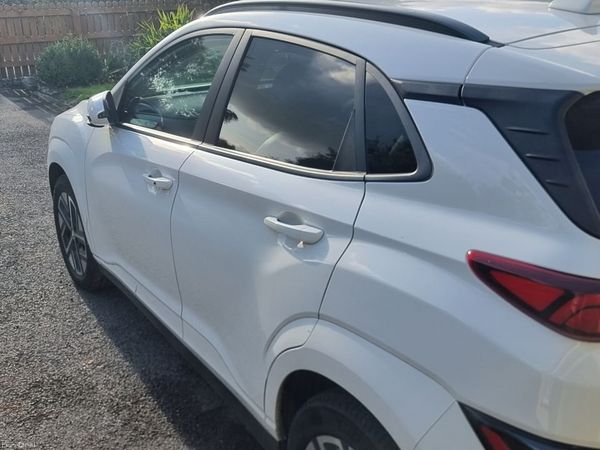 Hyundai KONA MPV, Electric, 2023, White