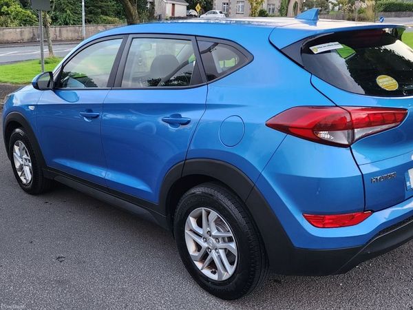 Hyundai Tucson SUV, Diesel, 2017, Blue