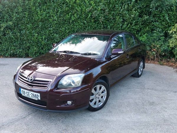 Toyota Avensis Saloon, Petrol, 2008, Red