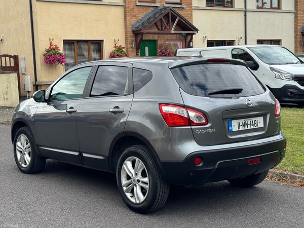Nissan Qashqai Hatchback, Diesel, 2011, Grey