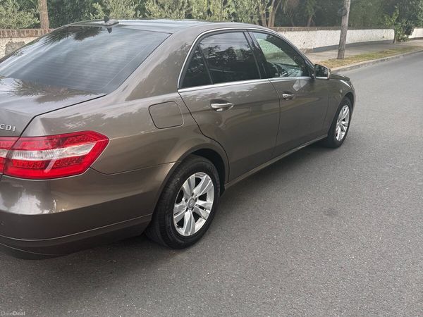 Mercedes-Benz E-Class Saloon, Diesel, 2013, Grey