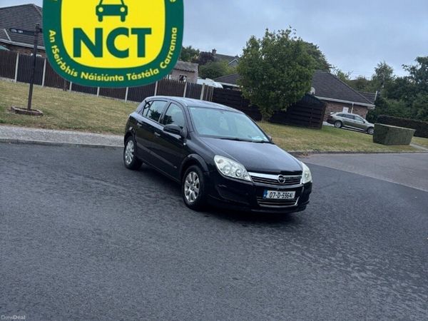 Opel Astra Hatchback, Petrol, 2007, Black