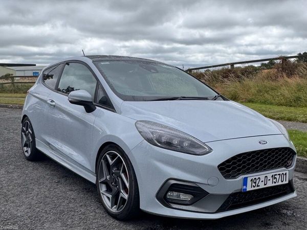 Ford Fiesta Hatchback, Petrol, 2019, Grey