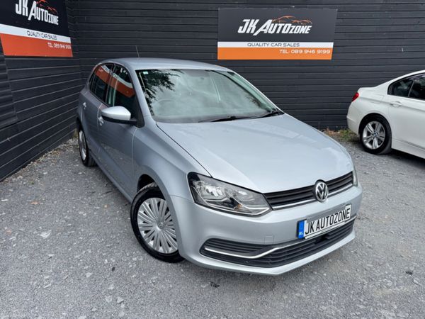Volkswagen Polo Hatchback, Petrol, 2015, Silver