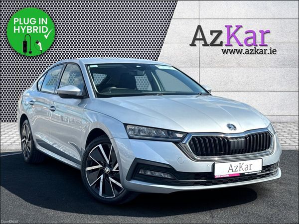 Skoda Octavia Hatchback, Petrol Plug-in Hybrid, 2021, Silver