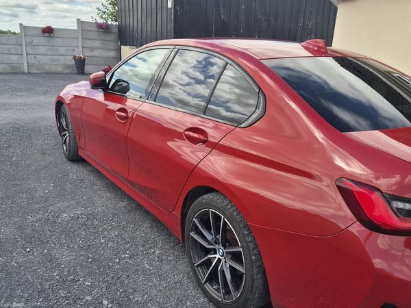 BMW 3-Series Saloon, Diesel, 2019, Red