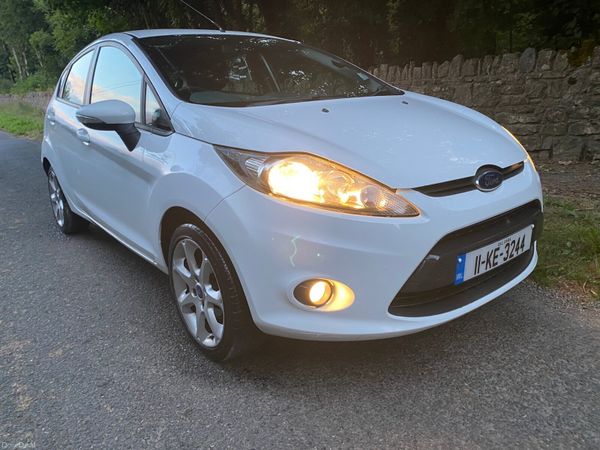Ford Fiesta Hatchback, Petrol, 2011, White