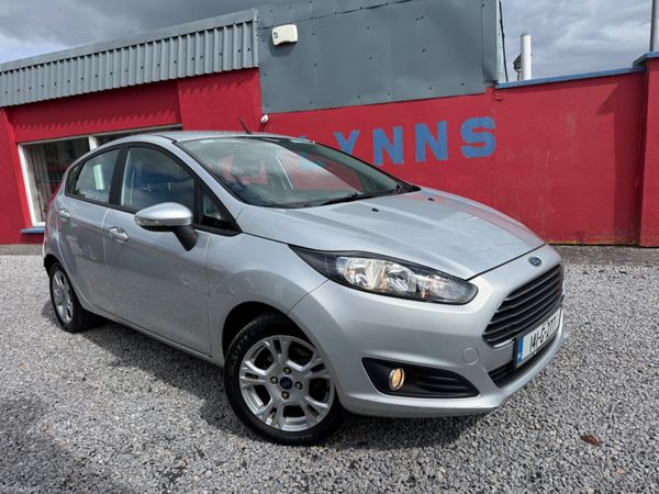 Ford Fiesta Hatchback, Petrol, 2014, Silver