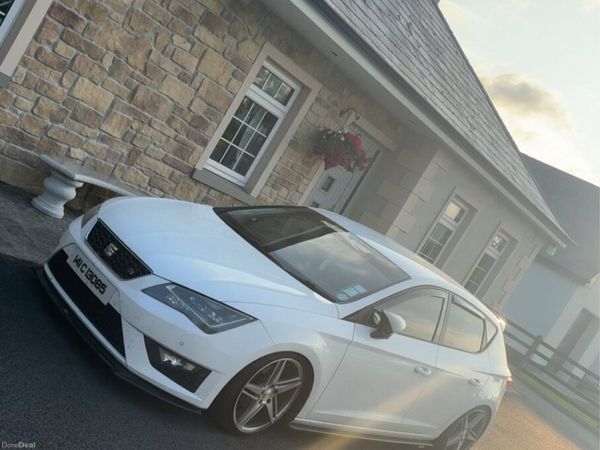 SEAT Leon Hatchback, Diesel, 2014, White