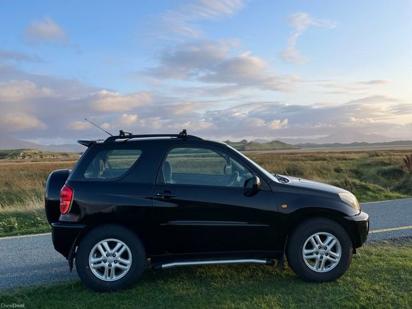 Toyota RAV4 SUV, Petrol, 2003, Black