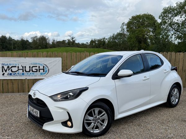 Toyota Yaris Hatchback, Petrol, 2021, White