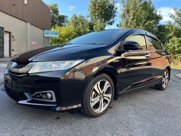 Honda Grace Saloon, Petrol Hybrid, 2015, Black