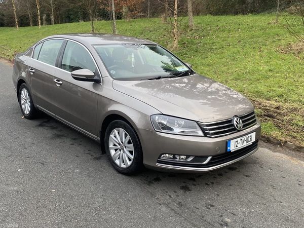 Volkswagen Passat Saloon, Diesel, 2012, Brown