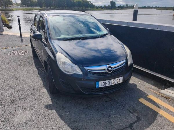 Opel Corsa Hatchback, Petrol, 2013, Black