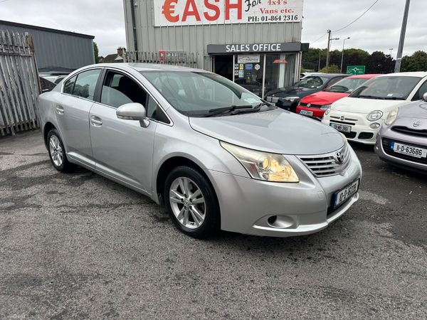 Toyota Avensis Saloon, Diesel, 2010, Silver