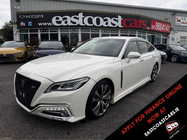 Toyota Crown Saloon, Petrol Hybrid, 2020, White