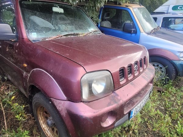 Suzuki Jimny SUV, Petrol, 2000, Red