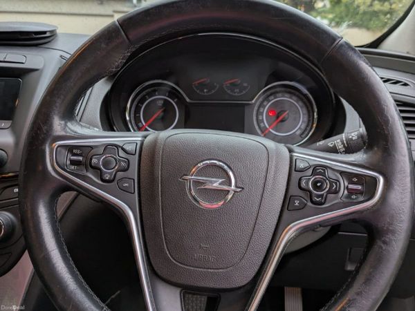 Opel Insignia Saloon, Diesel, 2016, Black