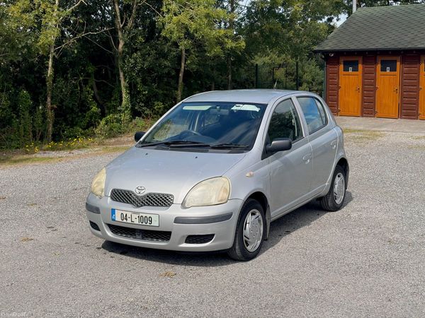 Toyota Yaris Hatchback, Petrol, 2004, Silver