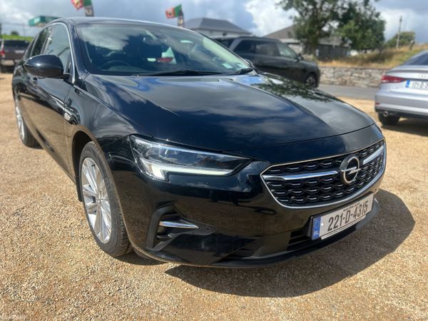 Opel Insignia Hatchback, Diesel, 2022, Black