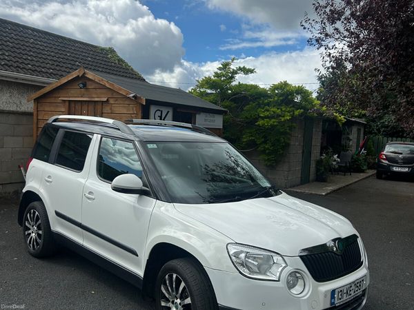 Skoda Yeti SUV, Diesel, 2013, White
