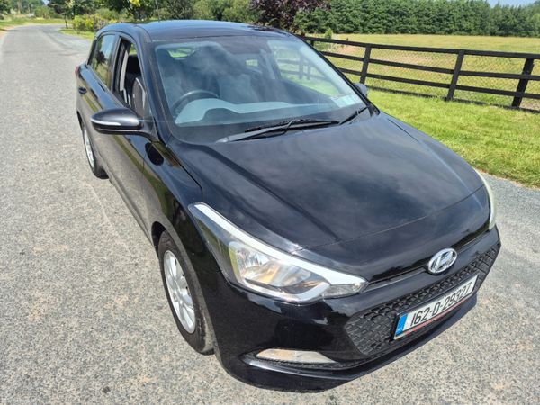 Hyundai i20 Hatchback, Petrol, 2016, Black