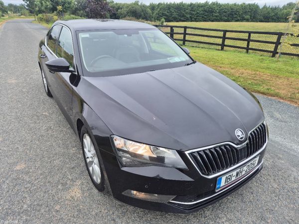 Skoda Superb Hatchback, Diesel, 2018, Black