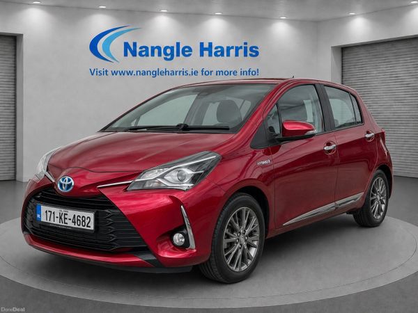 Toyota Yaris Hatchback, Petrol Hybrid, 2017, Red